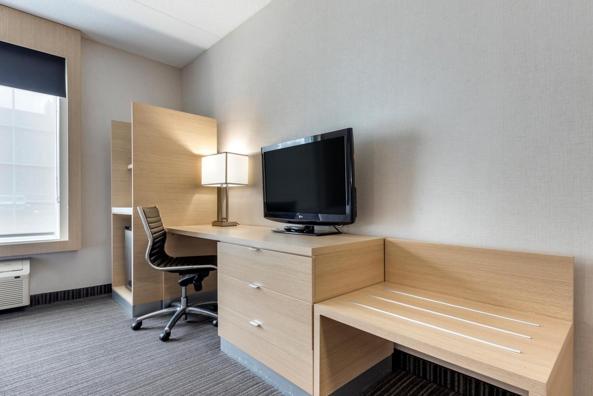 Quality Inn & Suites Oakville Habitación foto